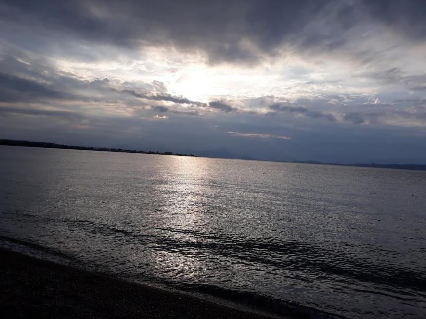 σπίτι στο βουνό αλλά μια ανάσα από τη θάλασσα Ferienhaus